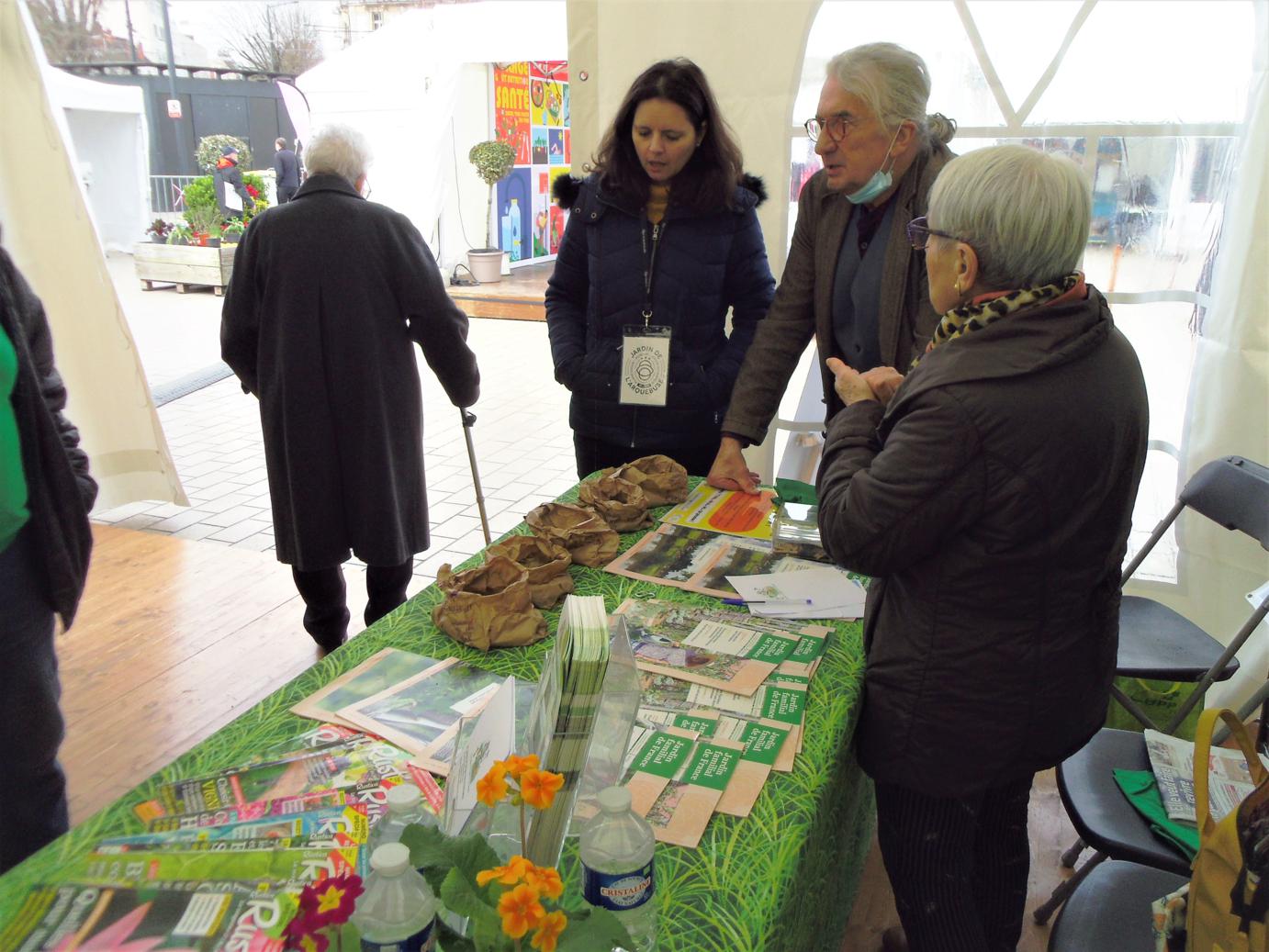 beaucoup de visiteurs